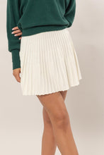 Load image into Gallery viewer, HYFVE High Waist Knit Pleated Flare Mini Skirt
